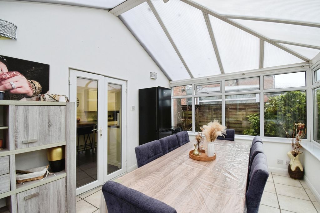 Additional image 9 of 3 bed semi-detached house for saleStonehill Avenue, Birstall, Leicester LE4