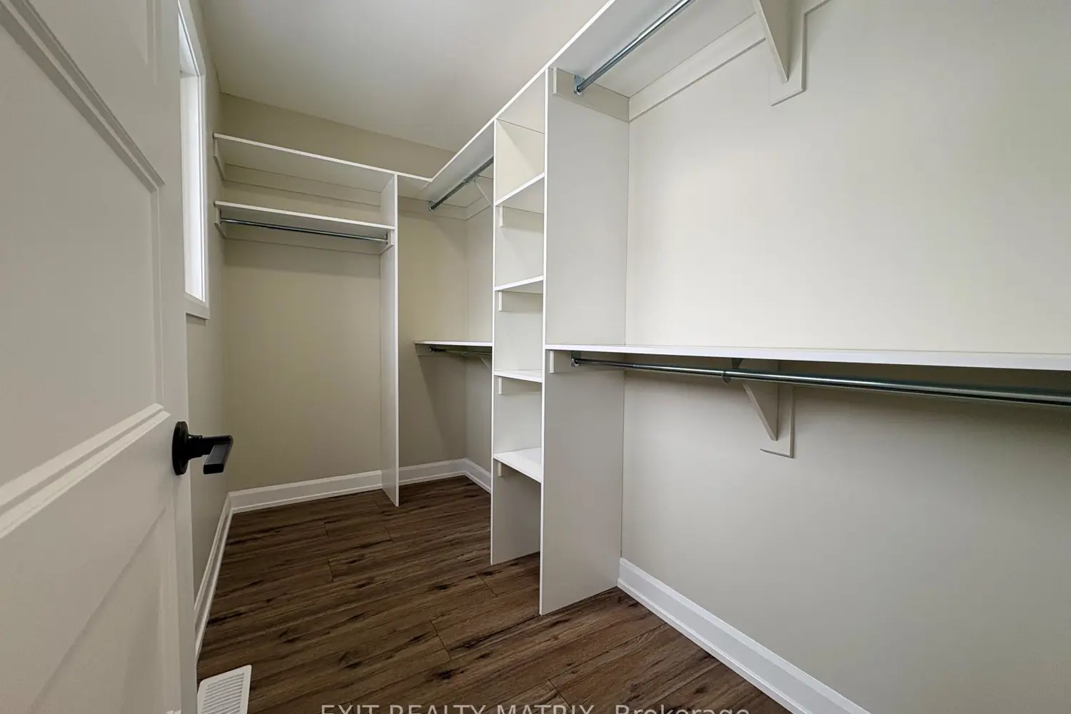 Additional image 8 of 146 Elizabeth Drive