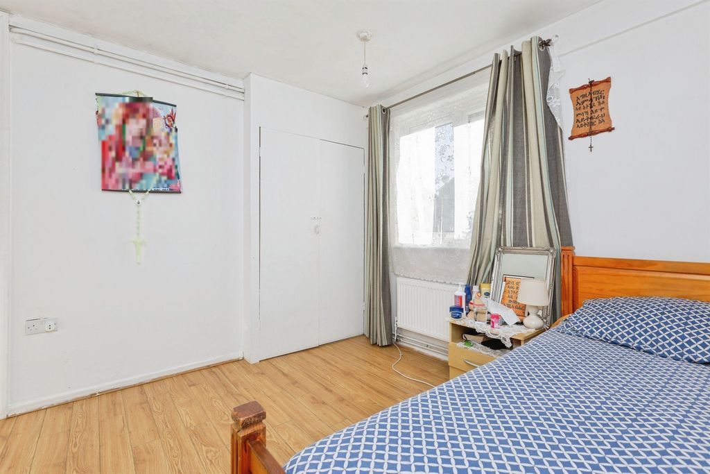 1 bed flat for saleManitoba Road, Leicester LE1 photo 5