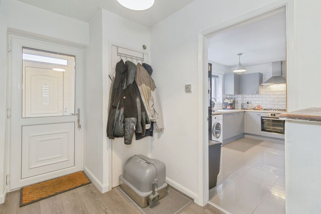 Additional image 8 of 3 bed semi-detached house for saleBorrowdale Way, Leicester, Leicestershire LE5