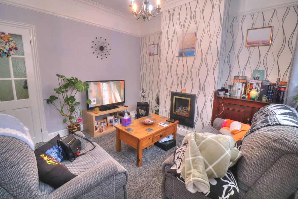 2 bed terraced house for saleBeaumanor Road, Leicester LE4