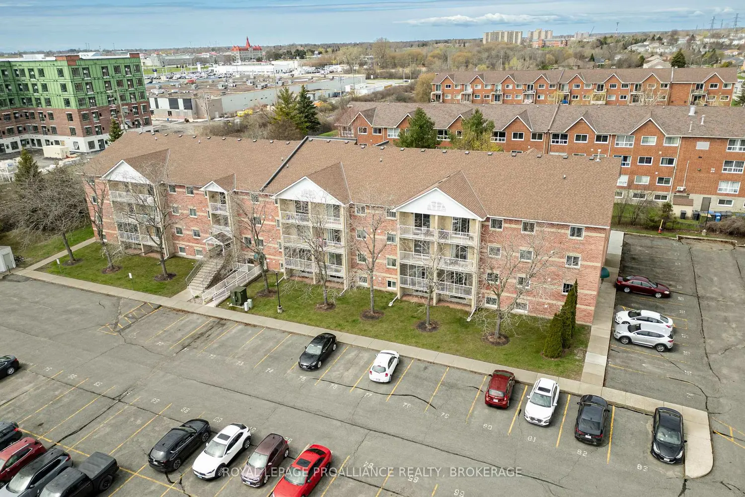 310 Kingsdale Avenue 313