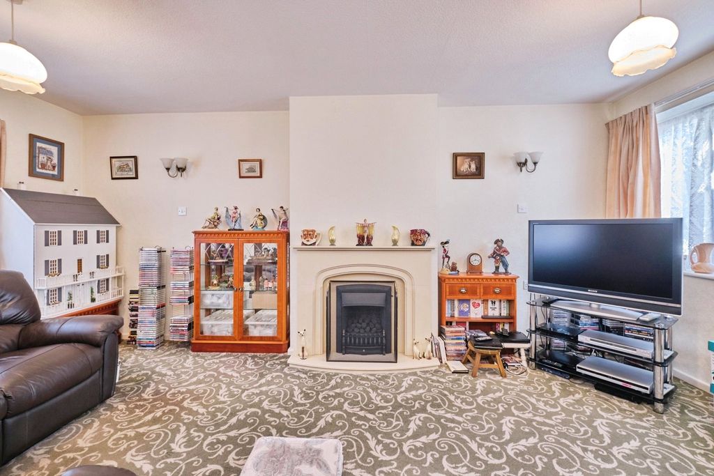 Additional image 4 of 3 bed semi-detached house for saleSimpson Road, Lichfield, Staffordshire WS13