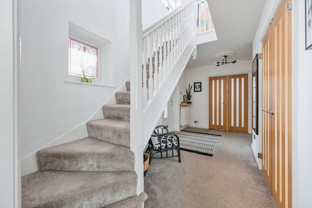 Additional image 6 of 4 bed detached house for saleKenderdine Close, Stafford ST17