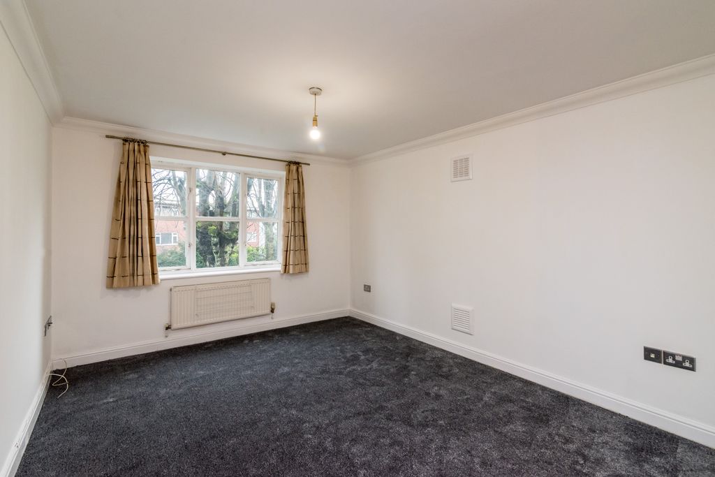 Additional image 4 of 2 bed flat for saleBelwell Gardens, Belwell Lane, Sutton Coldfield B74