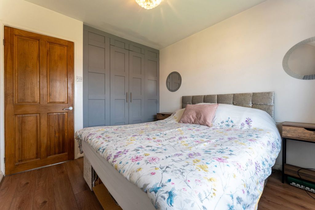 Additional image 8 of 4 bed semi-detached house for saleWest Street, Welford, Northampton, Northamptonshire NN6