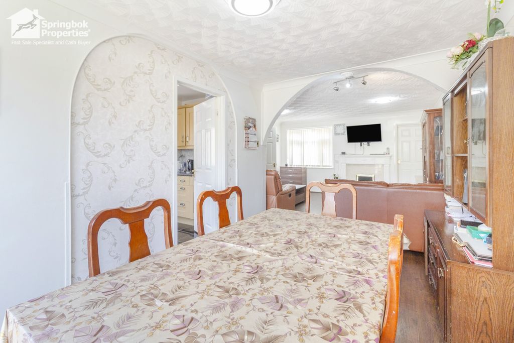 Additional image 4 of 3 bed detached house for saleHolywell Road, Leicester, Leicestershire LE2
