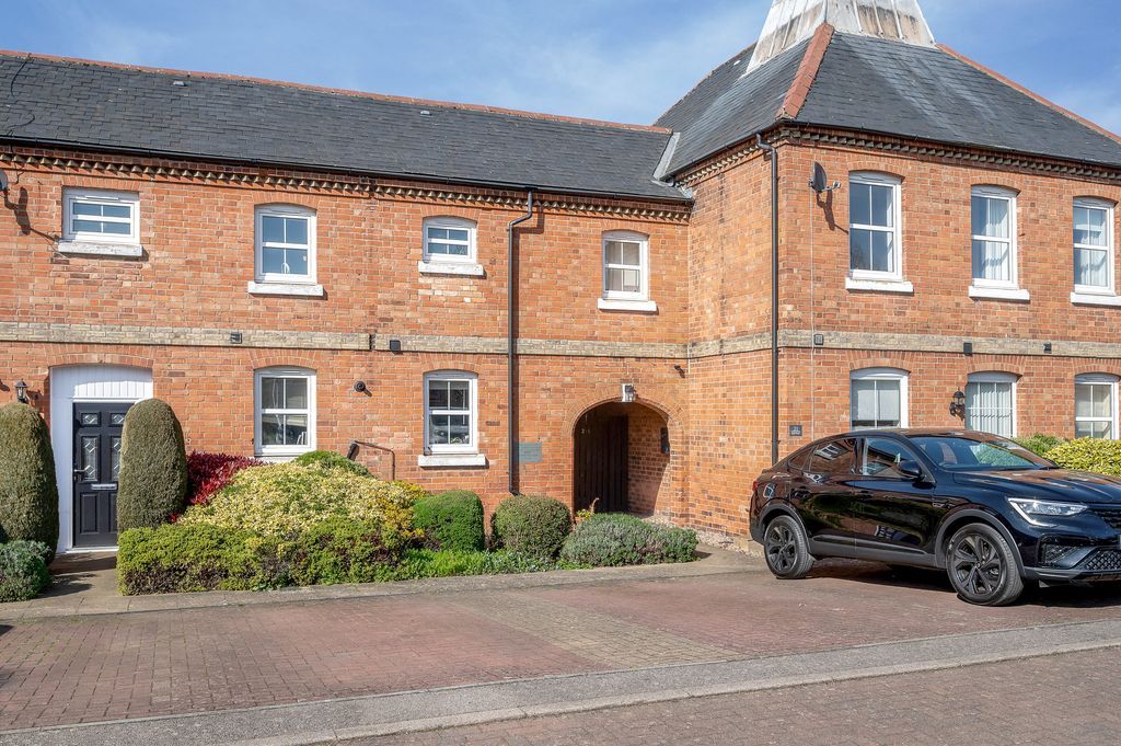 2 bed terraced house for saleKimball Close, Oakham LE15