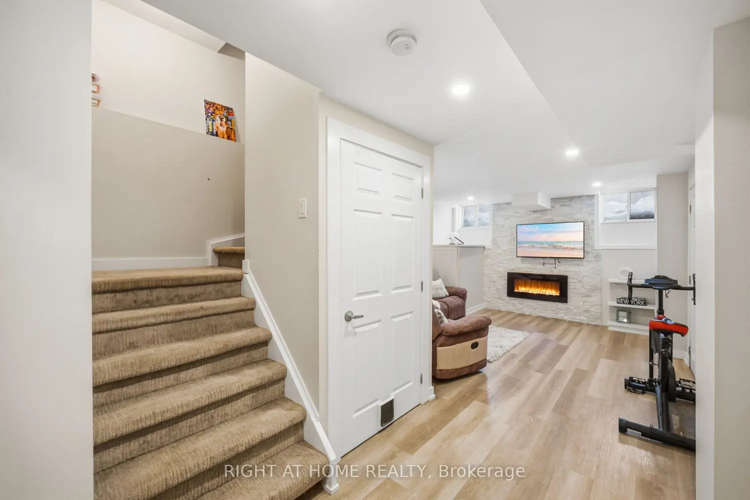 Additional image 17 of 1457 Clark Boulevard