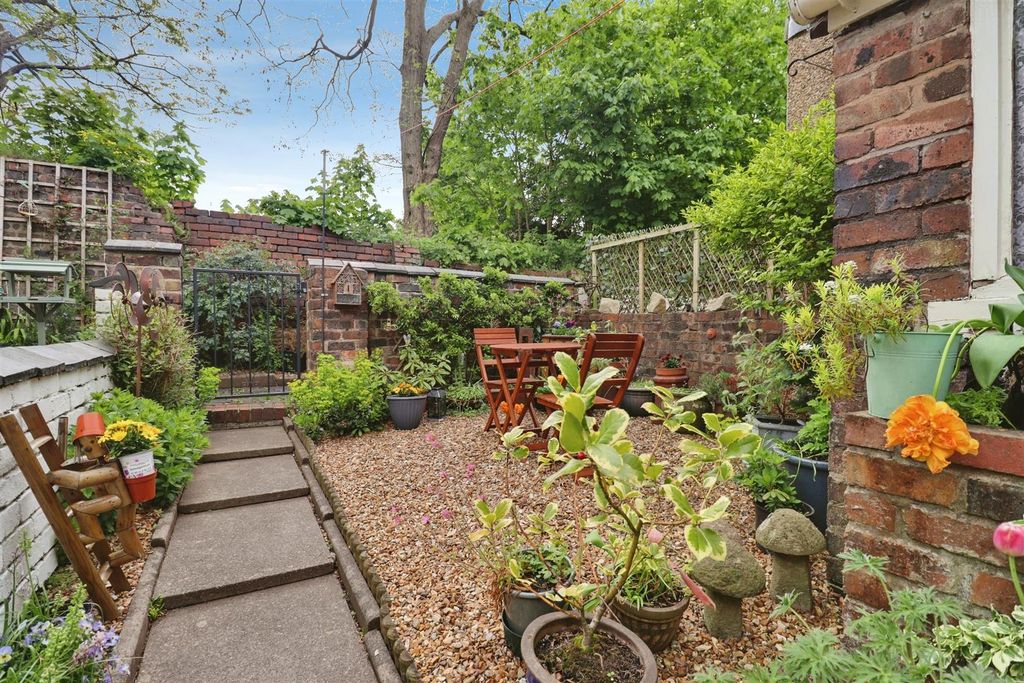 Additional image 18 of 2 bed terraced house for saleHill Street, Newcastle ST5