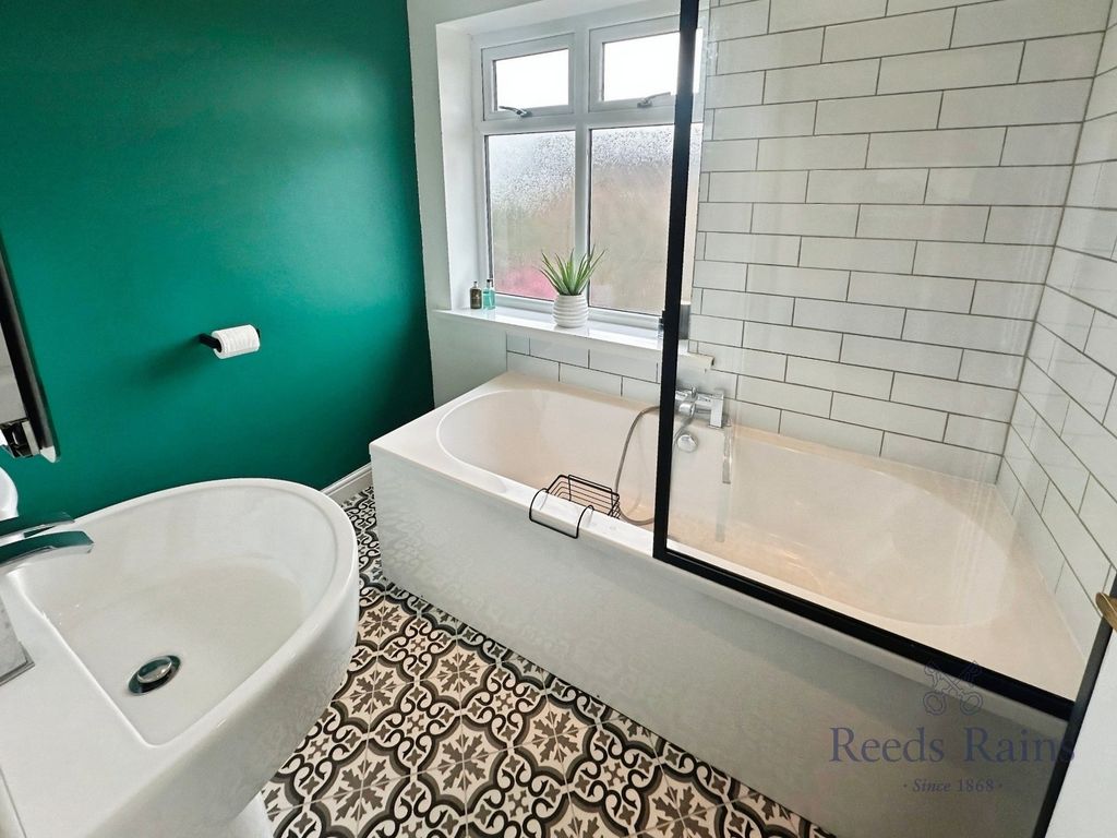 Additional image 11 of 2 bed semi-detached house for saleSt. Thomas Place, Stoke-On-Trent, Staffordshire ST4