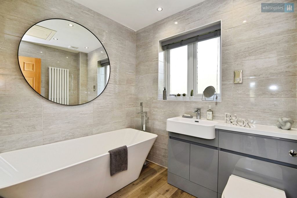 Additional image 19 of 7 bed detached house for saleHampstead Drive, Weston, Crewe, Cheshire CW2