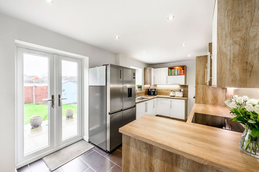 Additional image 3 of 3 bed semi-detached house for saleQuinton Avenue, Walsall WS6