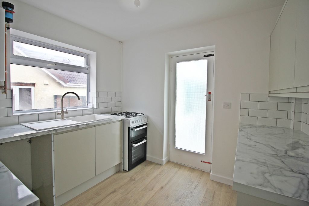 Additional image 4 of 2 bed semi-detached bungalow for saleSussex Road, Wigston LE18