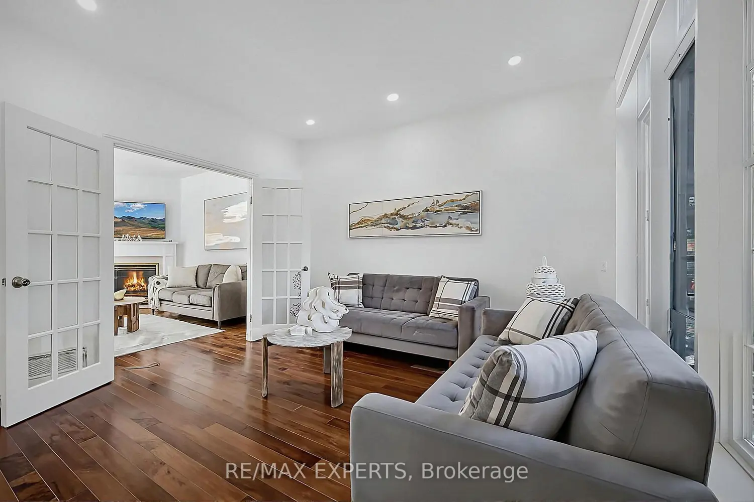 Additional image 6 of 936 Talisman Crescent