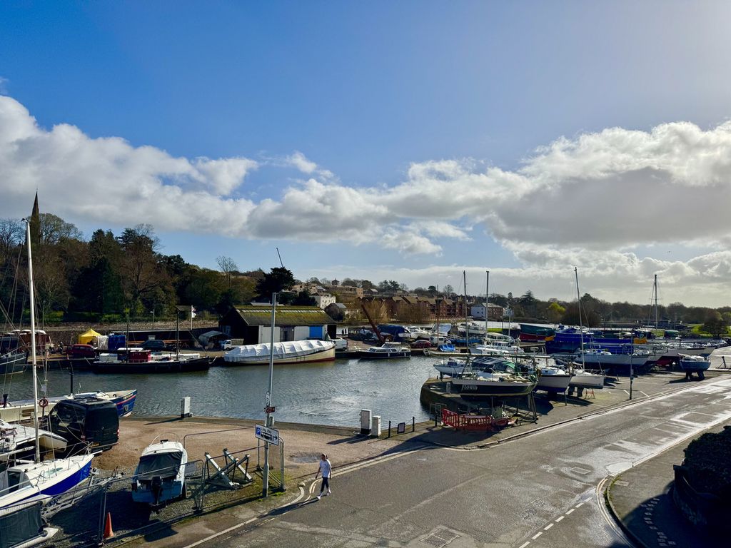 2 bed flat for saleHaven Road, Exeter EX2 photo 2