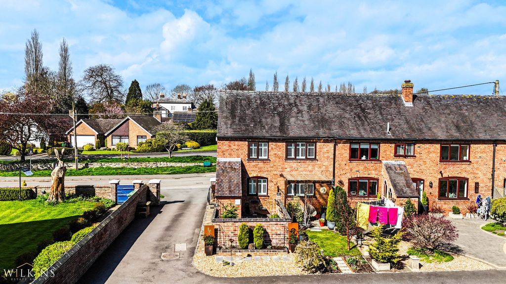 2 bed semi-detached house for saleMain Road, Newton Regis, Tamworth, Warwickshire B79