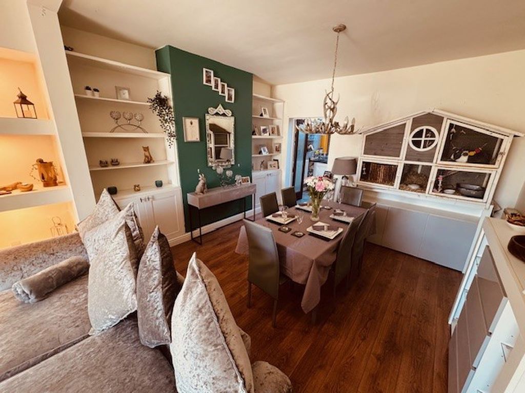 Additional image 3 of 3 bed town house for saleBiddulph Road, Fegg Hayes, Stoke-On-Trent ST6