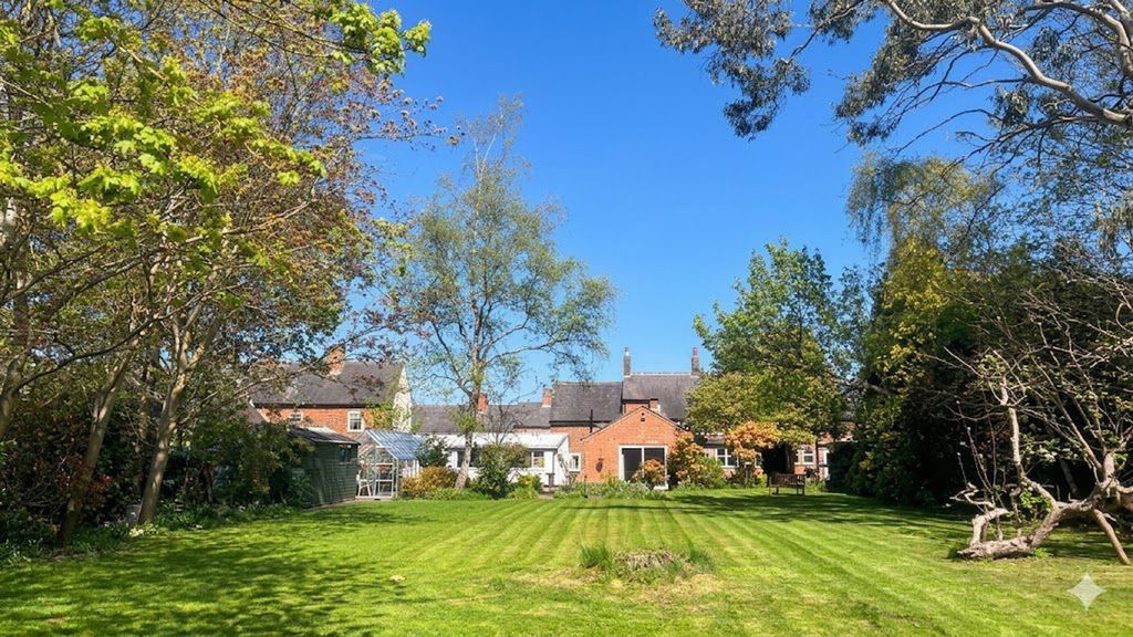 Additional image 2 of 5 bed link detached house for saleMain Street, Newbold Verdon LE9