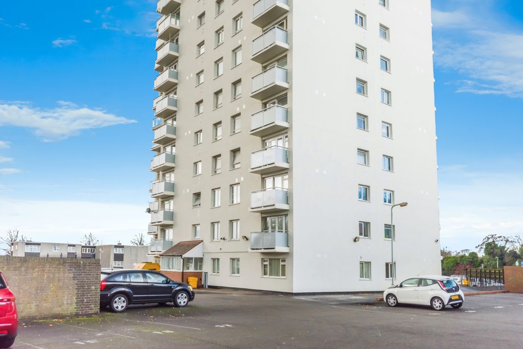 Additional image 2 of 1 bed flat for saleOkement Drive, Wolverhampton WV11