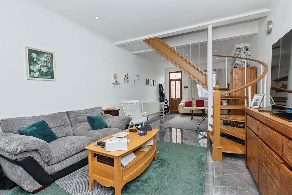Additional image 2 of 4 bed terraced house for saleIngle Street, Leicester LE3