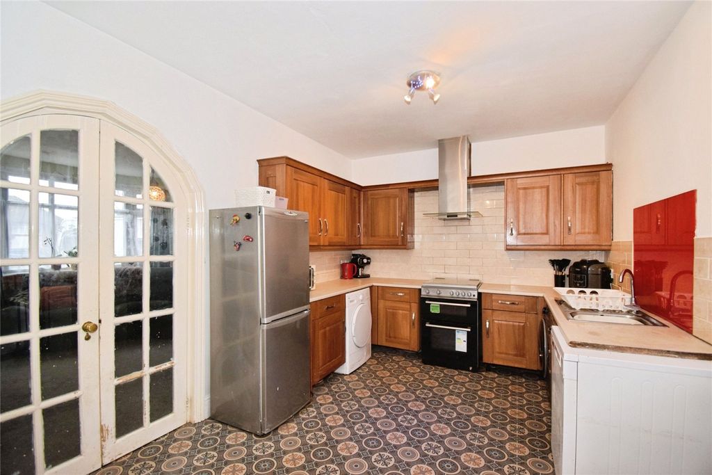 Additional image 4 of 3 bed semi-detached house for saleOadby Road, Wigston, Leicestershire LE18