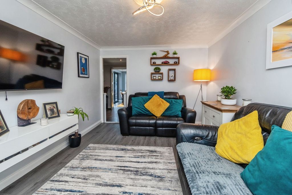 Additional image 6 of 3 bed semi-detached house for saleCorsican Drive, Hednesford, Cannock WS12