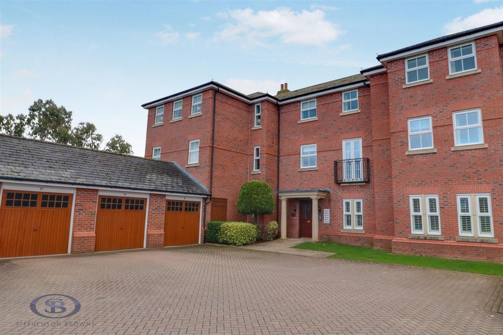 Additional image 26 of 3 bed flat for saleAshbourne Drive, Weston, Crewe CW2