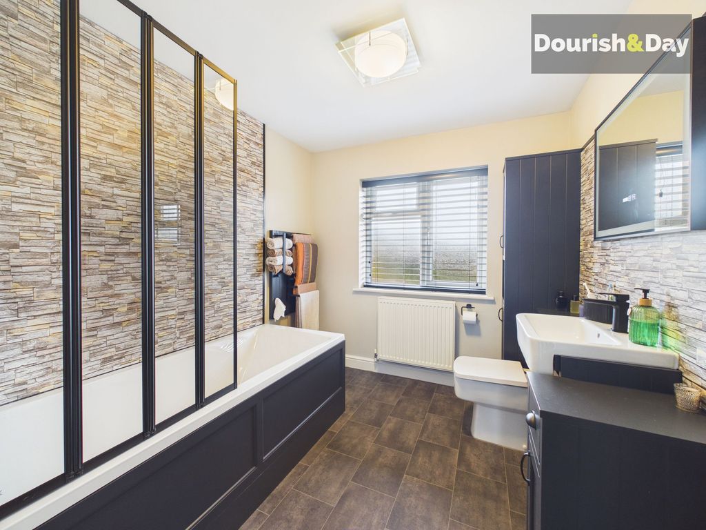 Additional image 13 of 5 bed detached house for saleMendip Avenue, Stafford ST17
