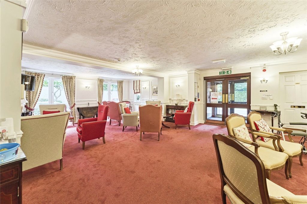 Additional image 8 of 1 bed flat for salePendene Court, Wolverhampton WV4