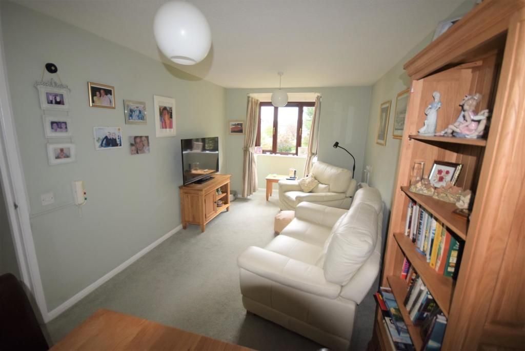 Additional image 3 of 2 bed flat for saleClift House, Langley Road, Chippenham SN15