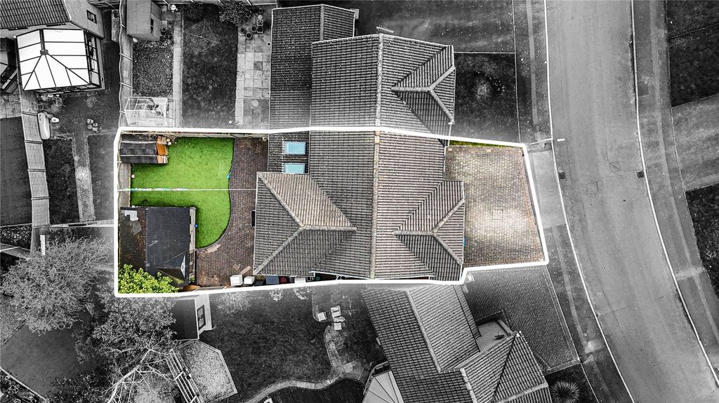 Additional image 33 of 4 bed semi-detached house for saleSuffolk Way, Tamworth, Staffordshire B78