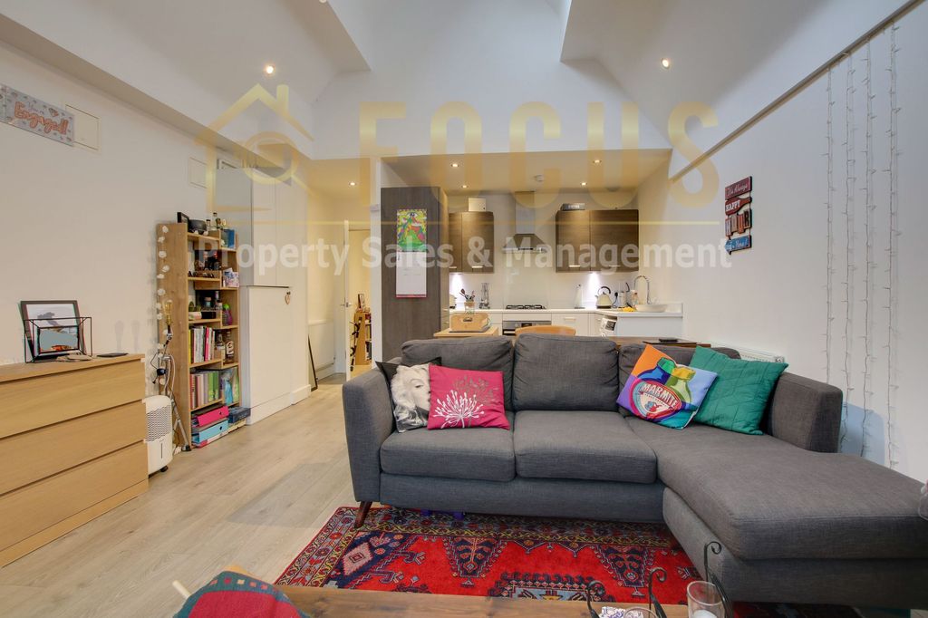 Additional image 2 of 1 bed flat for saleElms Road, Leicester LE2