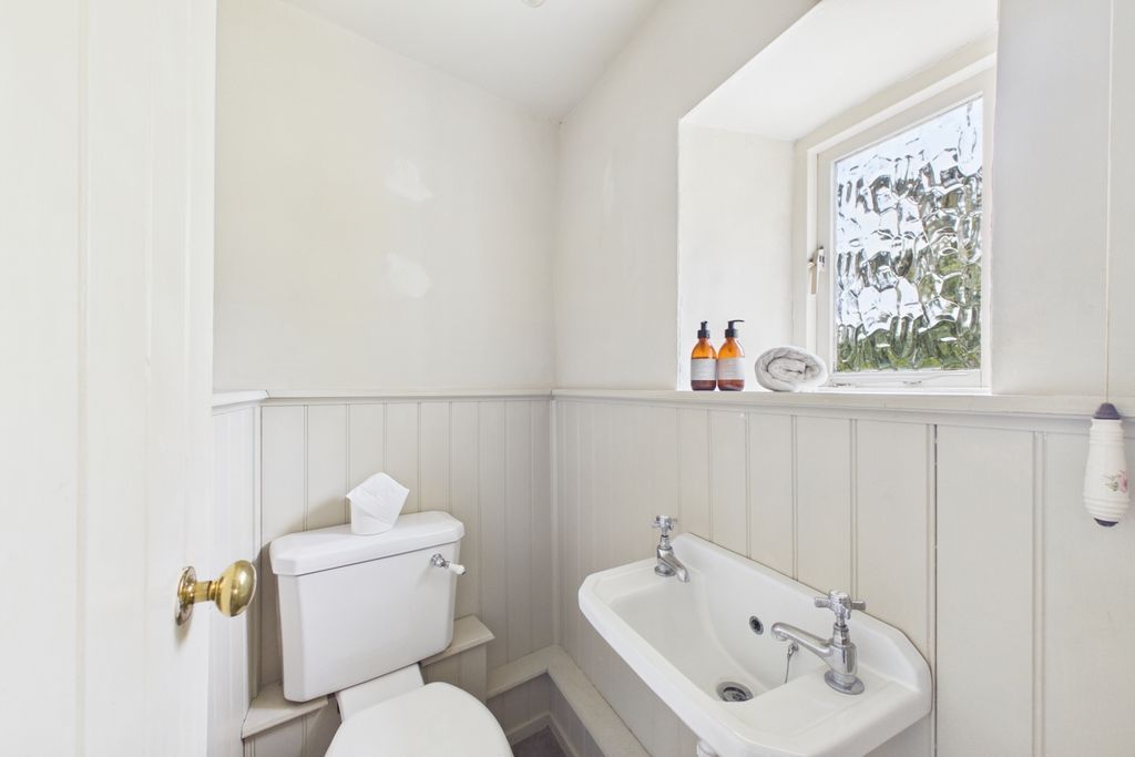 Additional image 7 of 3 bed cottage for saleShepherds Walk, Belmesthorpe, Stamford, Lincolnshire PE9