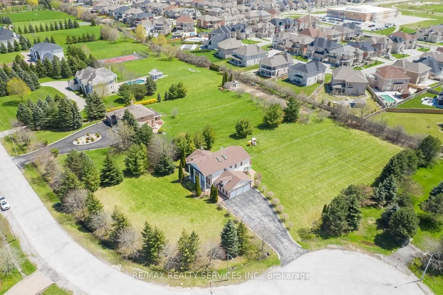Additional image 4 of 331 Greenbrooke Drive
