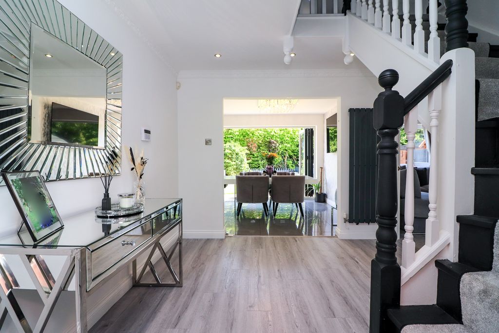 Additional image 2 of 5 bed detached house for saleChatsworth, Tamworth B79