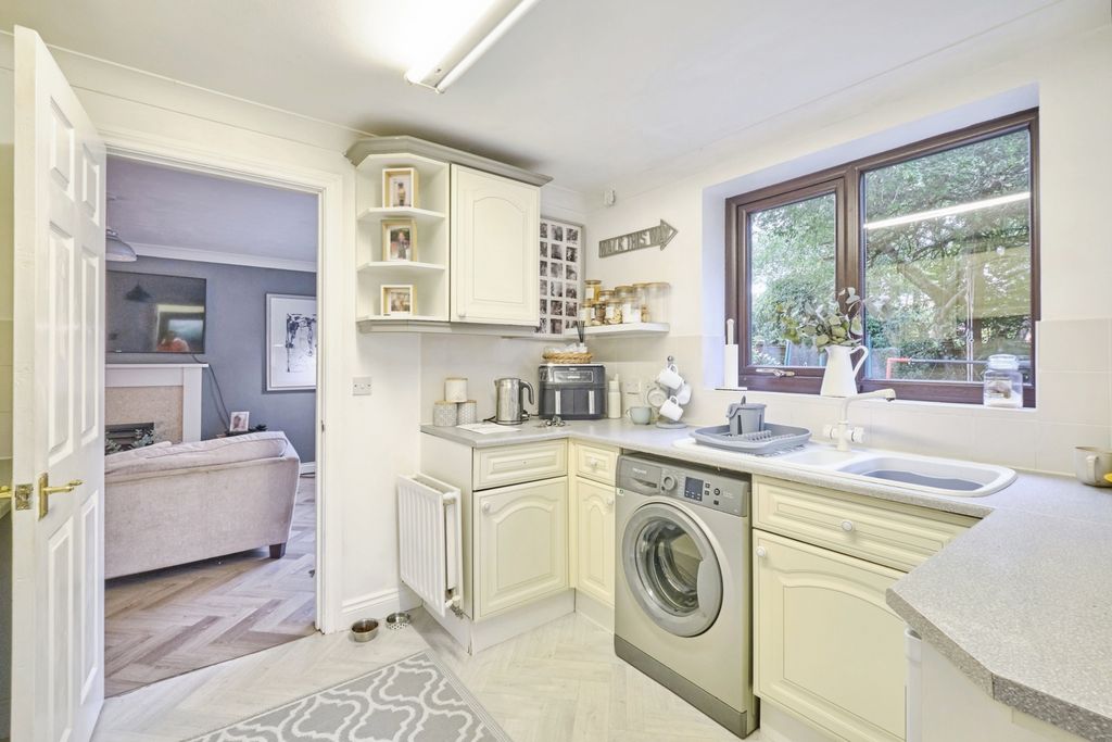 Additional image 8 of 3 bed detached house for saleBromwich Drive, Fradley, Staffordshire WS13