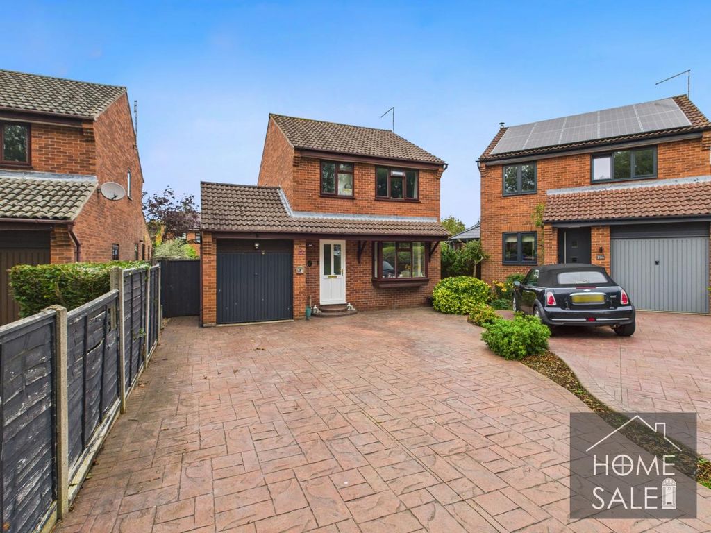 3 bed detached house for sale5 Oak Close, Uppingham LE15