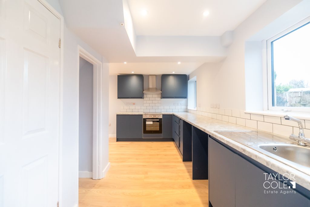 Additional image 7 of 4 bed semi-detached house for saleHighcliffe Road, Tamworth B77