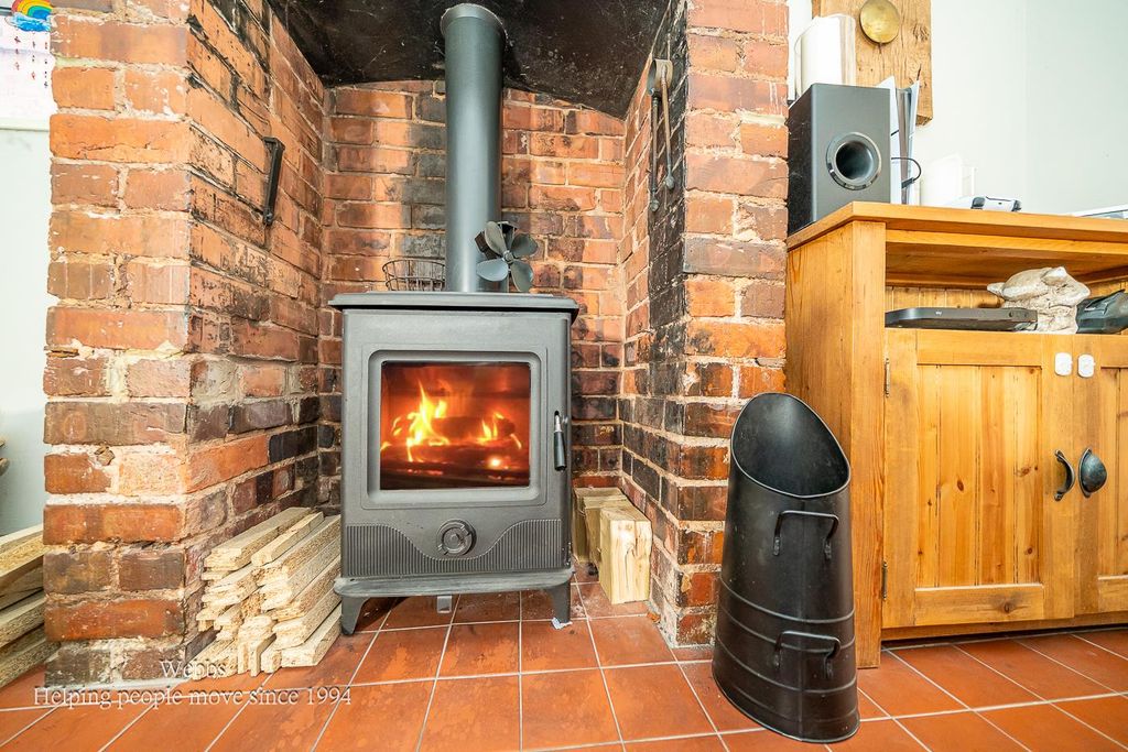 Additional image 12 of 4 bed semi-detached house for saleCoppice Lane, Cheslyn Hay, Walsall WS6
