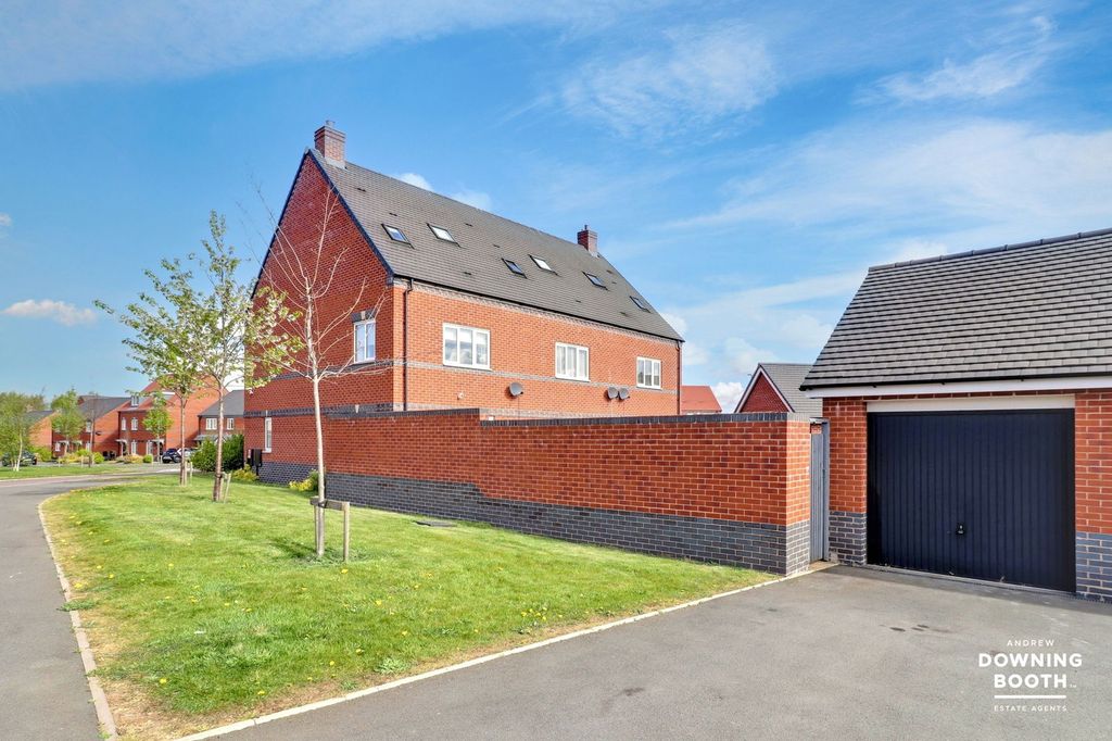 Additional image 25 of 3 bed town house for saleGee Close, Lichfield WS14