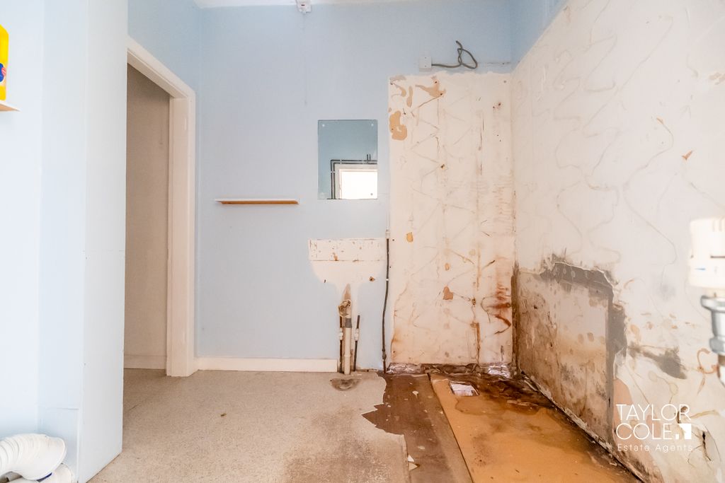 Additional image 13 of 4 bed terraced house for saleVictoria Road, Tamworth B79
