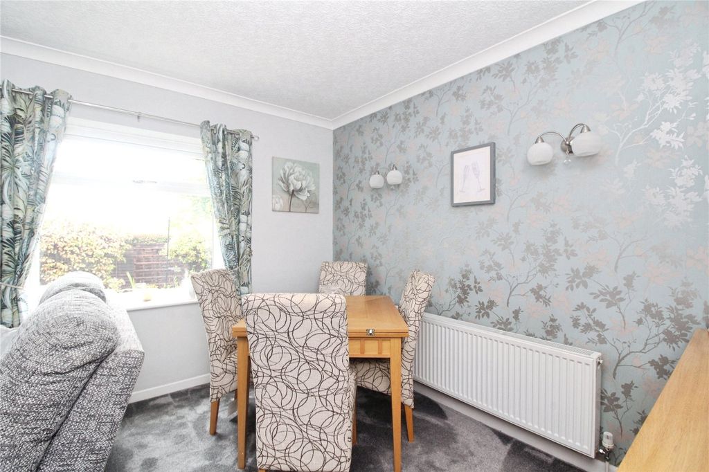 Additional image 5 of 3 bed semi-detached house for saleDean Close, Hinckley, Leicestershire LE10