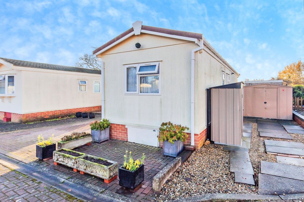 Additional image 11 of 1 bed mobile/park home for saleTheddingworth Road, Lubenham, Market Harborough LE16