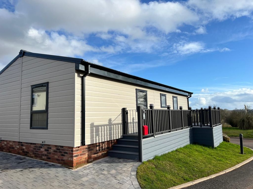 Additional image 6 of 2 bed mobile/park home for saleThe Meadows, Claverley, Wolverhampton WV5