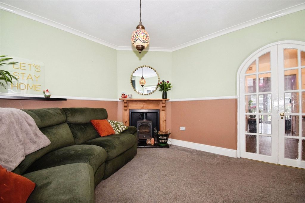 Additional image 13 of 3 bed semi-detached house for saleOadby Road, Wigston, Leicestershire LE18