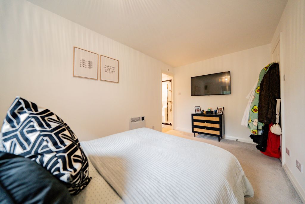 Additional image 13 of 2 bed flat for saleFlat 1, The Waterfront, 2 Duns Lane, Leicester, Leicestershire LE3