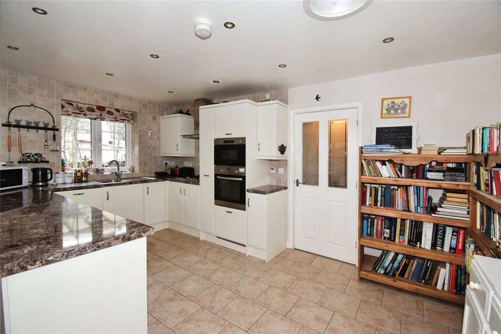 Additional image 15 of 3 bed detached house for saleThe Oval, Oadby, Leicester, Leicestershire LE2