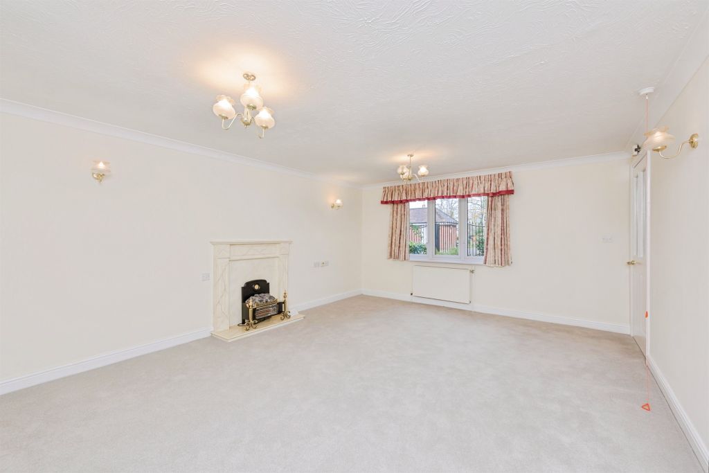 Additional image 4 of 1 bed flat for saleFour Oaks Road, Sutton Coldfield B74