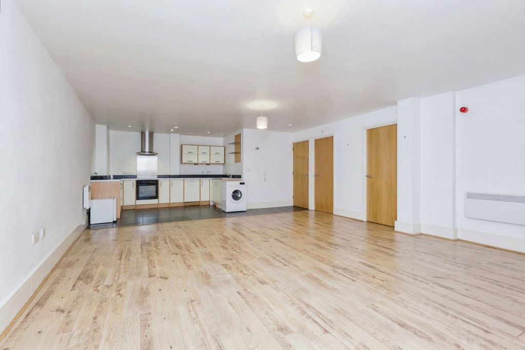 Additional image 2 of 2 bed flat for saleWimbledon Street, Leicester, Leicestershire LE1
